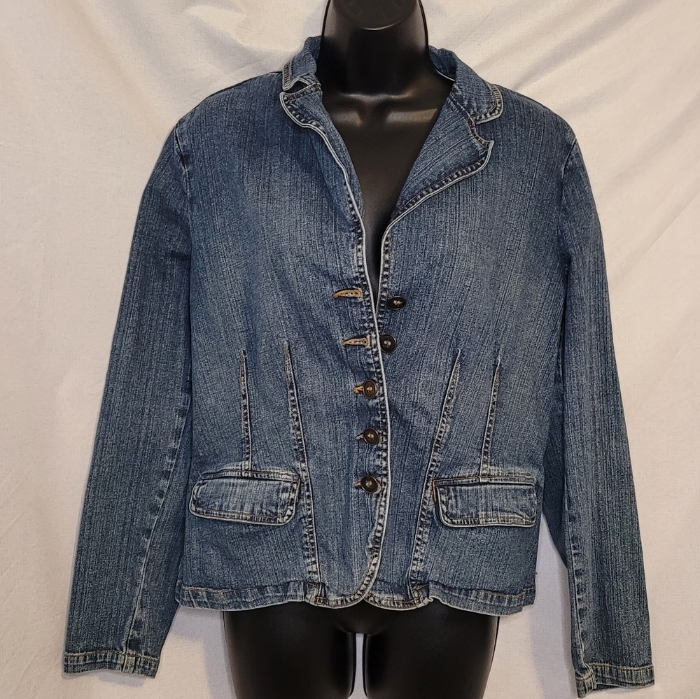 Women's jean jacket